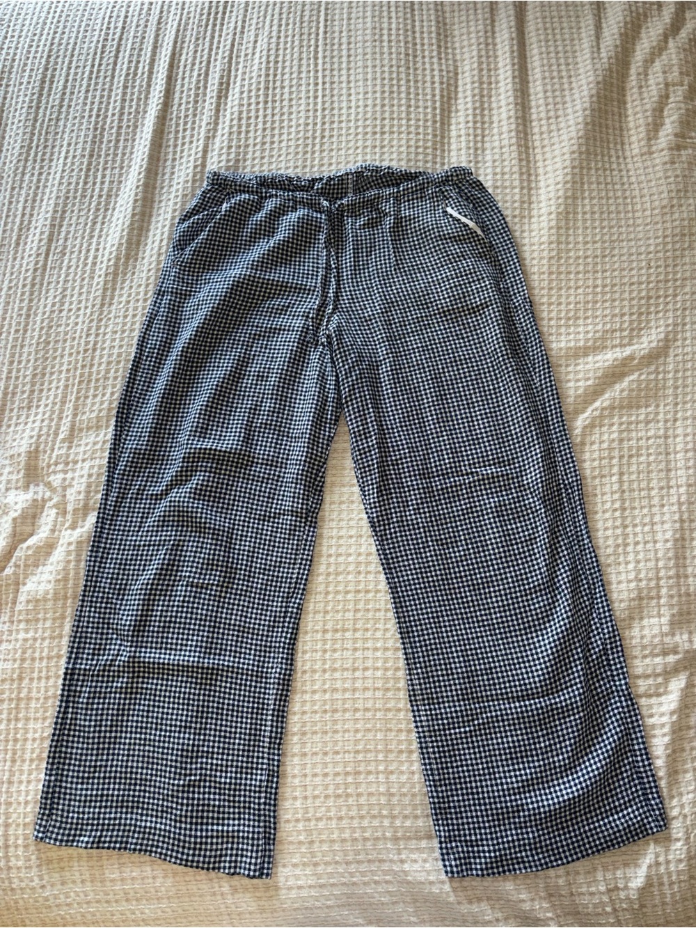 Hollister Black and White Gingham Straight-Leg Pants